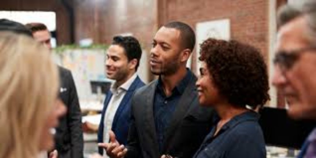 #MondayMotivation: How to network the right way