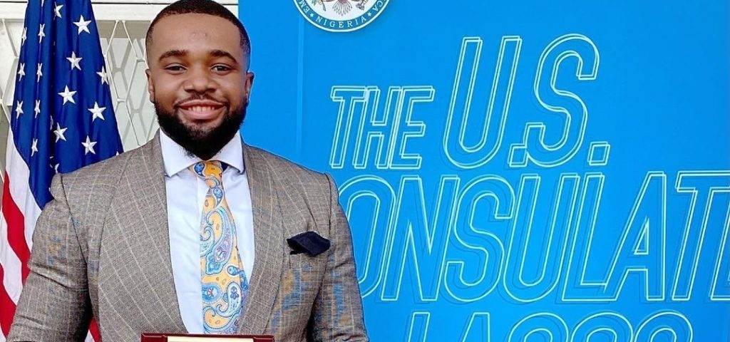 Comedian, Williams Uchemba receives award from US Consulate