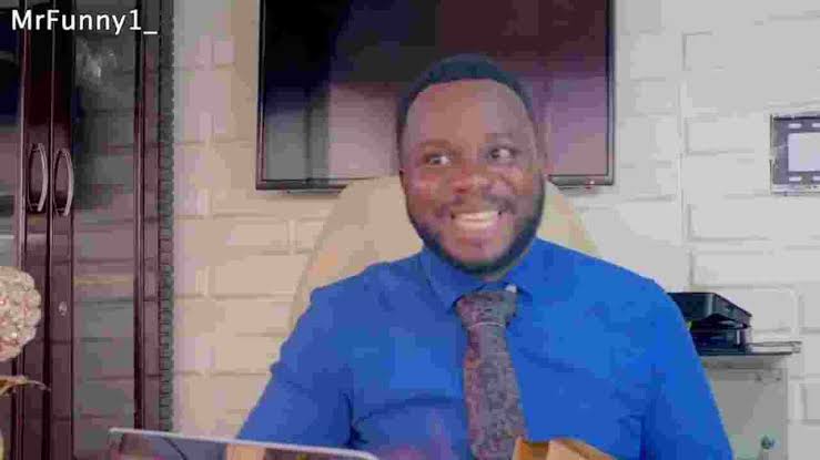 Comedian, Sabinus gifts parents new house