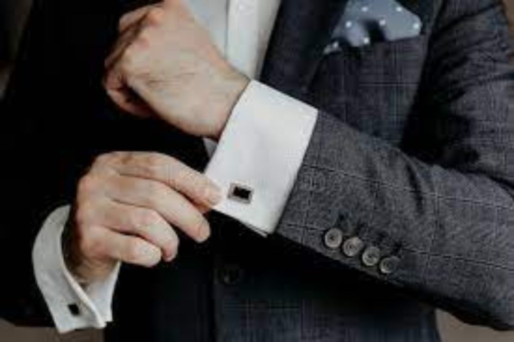 #MenFashion: All about cufflinks