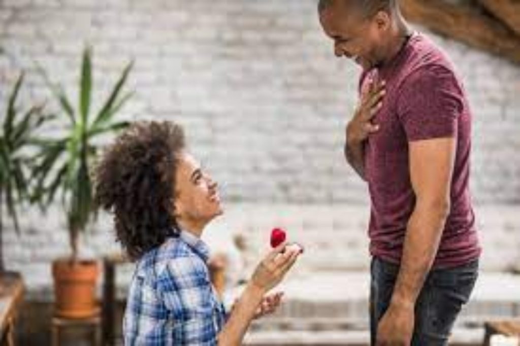 5 reasons a lady shouldn't propose to a man