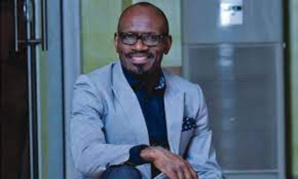 Pastor Taiwo Odukoya loses twin sister