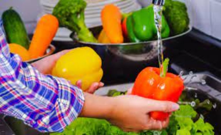 How to wash fruits and vegetables the right way