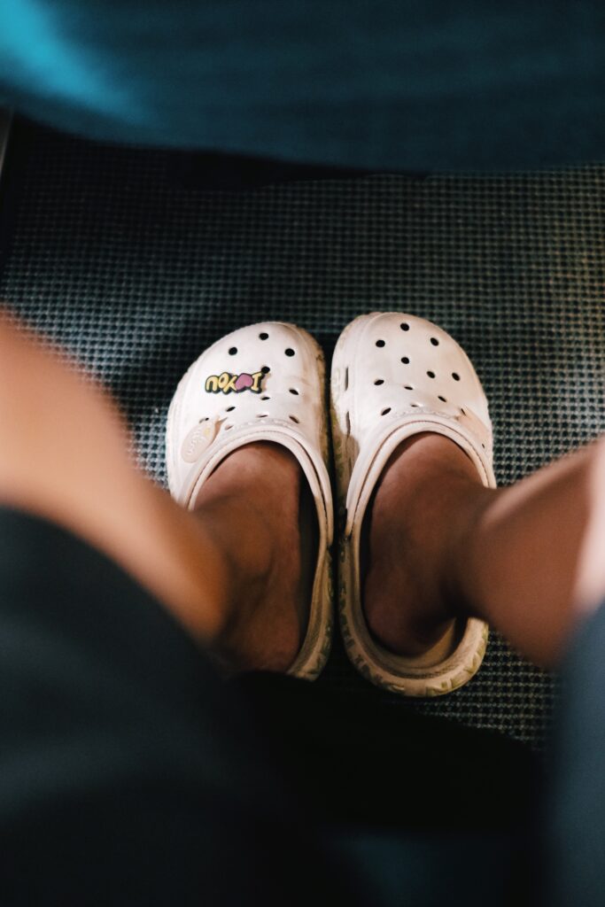 5 reasons we are 'addicted' to crocs