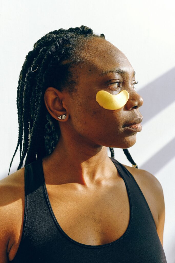Simple tricks to remove under eye dark circles