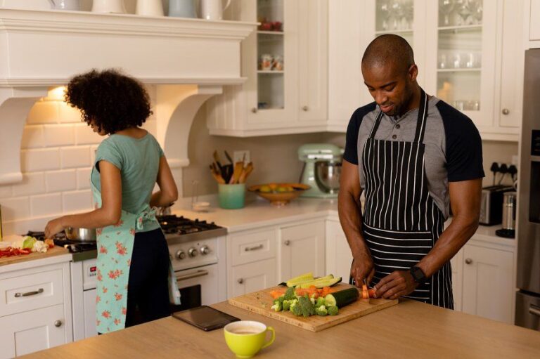#MenLifestyle: Activities to support your woman at home Activities to support your woman at home